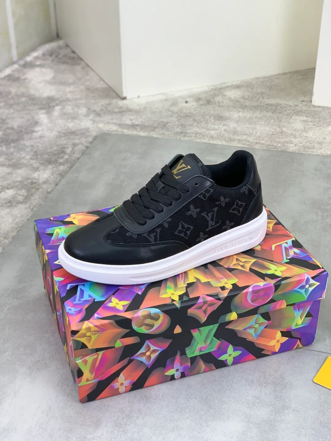 Men's men's shoes💰P520💰[New model]🆘High quality cowhide [Louis Vuitton]LV official website latest model🎁casual and fashionable men's shoes👟hot style💥simple and elegant style, exclusive for trendy men. Unique official website latest brand elements👑original decoration, fashionable and generous, the fabric is made of original denim➕comfortable and breathable mesh lining➕cow leather feet ✅The official website specifies wear-resistant casual outsole, the classic model is taken in real life🎬Color: 5⃣️colors available😍Number of codes: 38-44 Full set of packaging